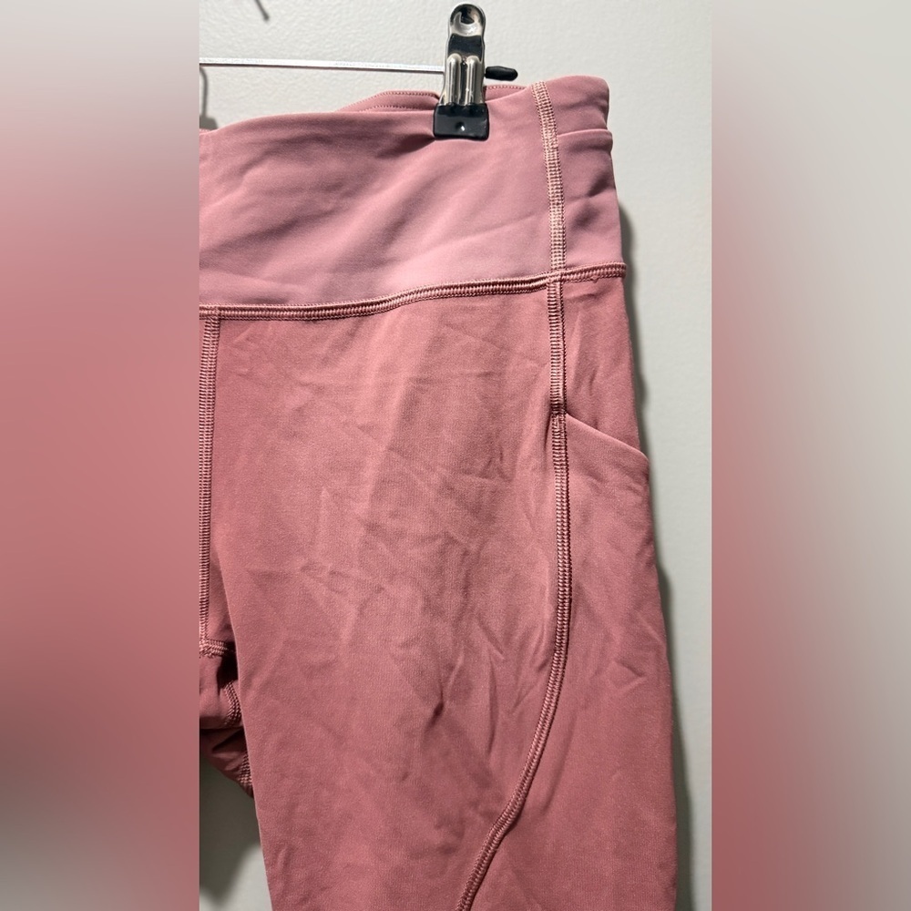 Lululemon Quick Feet Cropped Leggings - Picture 3 of 5